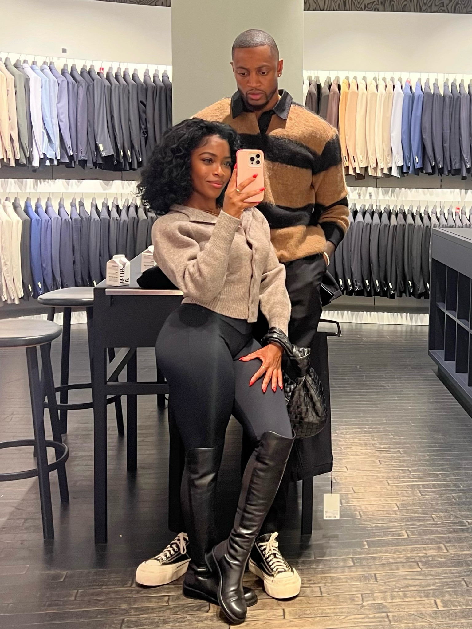 Sleek and comfy looks >>>>