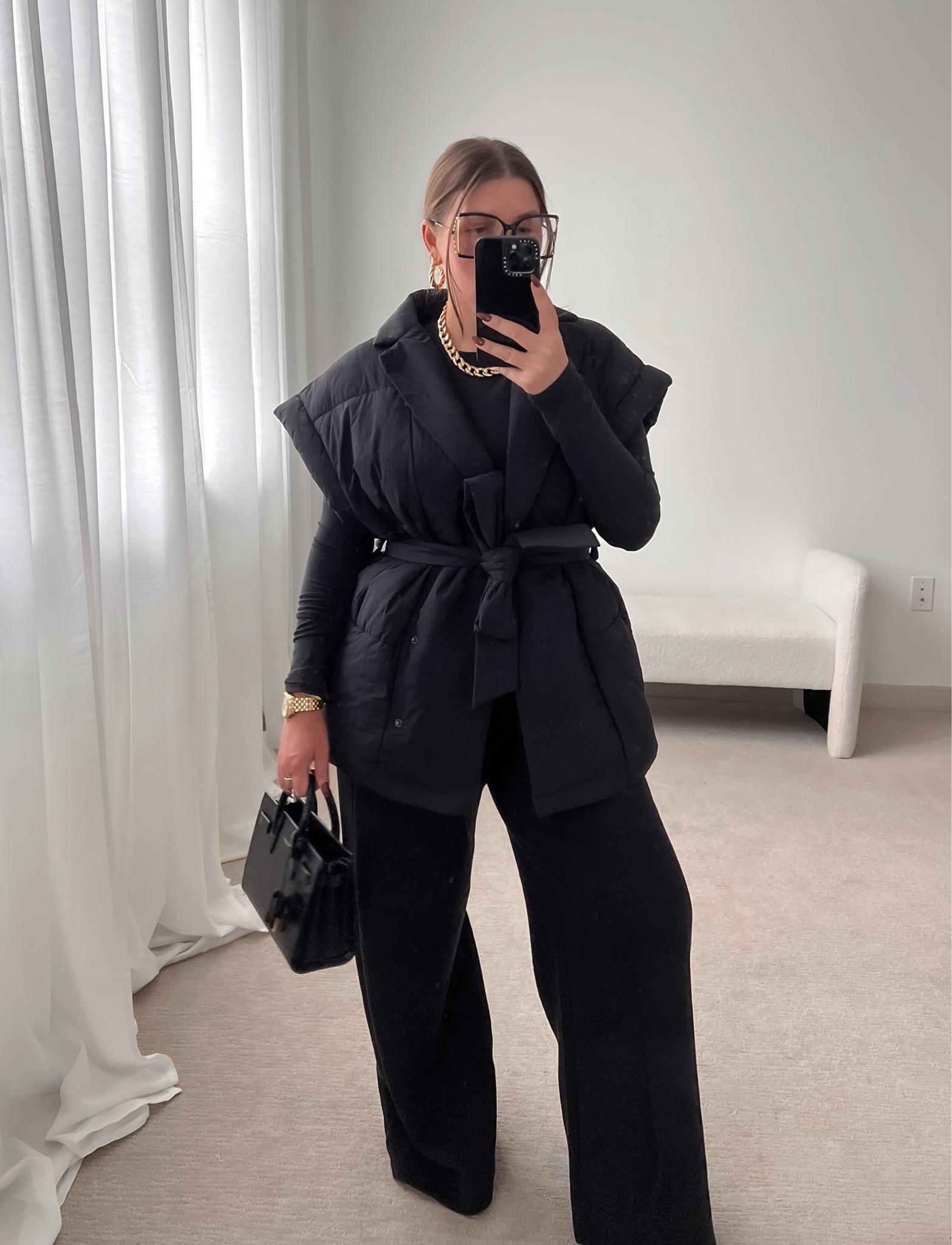 Fall outfit
Puffer vest
Wide leg sweatpants



#LTKstyletip #LTKfindsunder100 #LTKmidsize