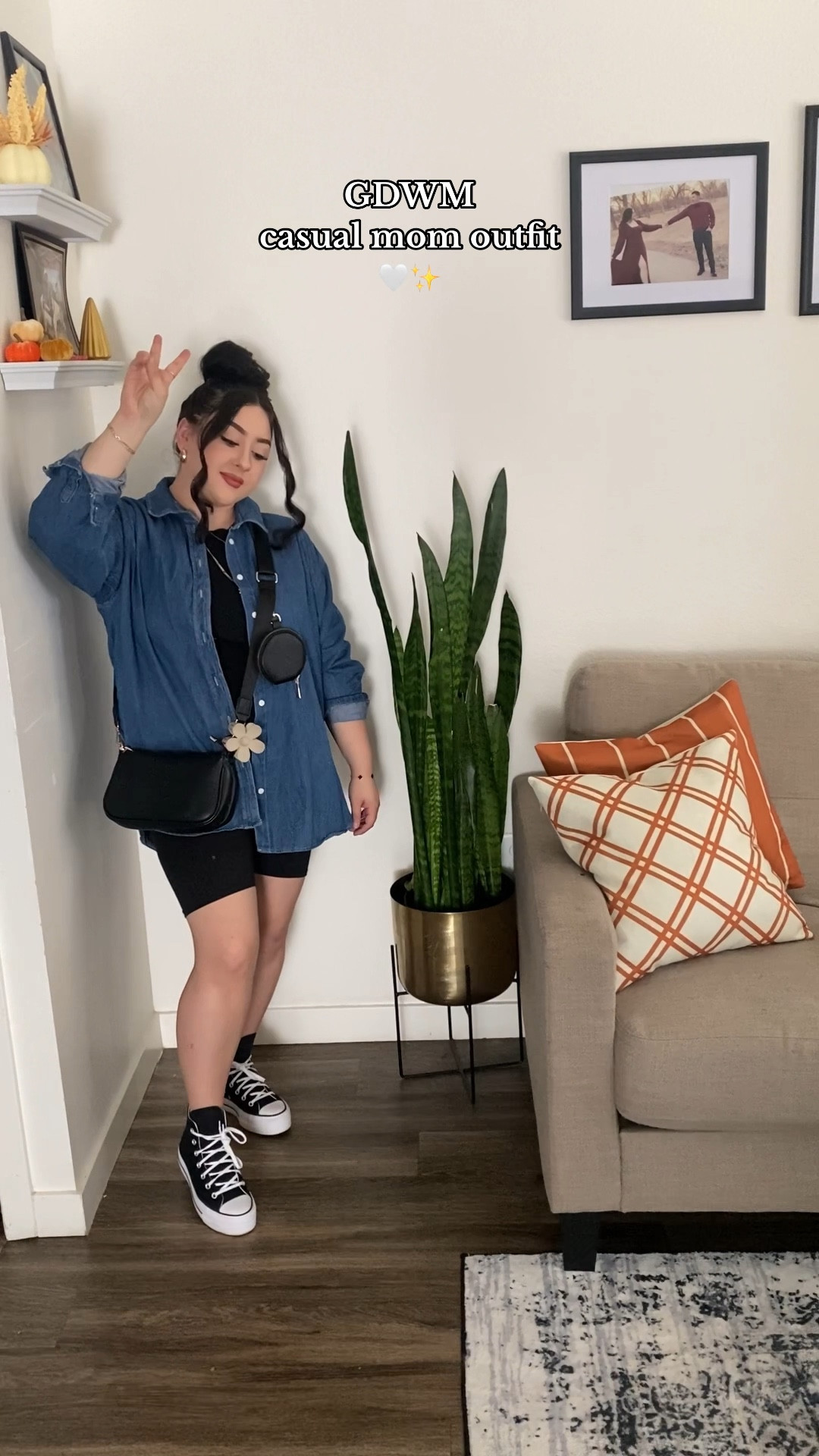 Get dressed with me- casual mom outfit! 🩷 #gdwm #grwm #ootd #outfitoftheday #casualmomfit #momoutfit 

#LTKU #LTKCyberWeek #LTKmidsize