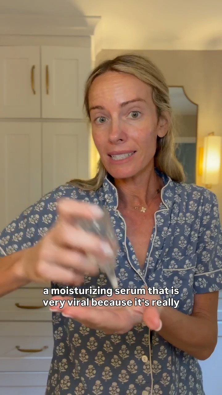 Gives the same feeling as the “expensive” moisturizer for one tenth of the price!