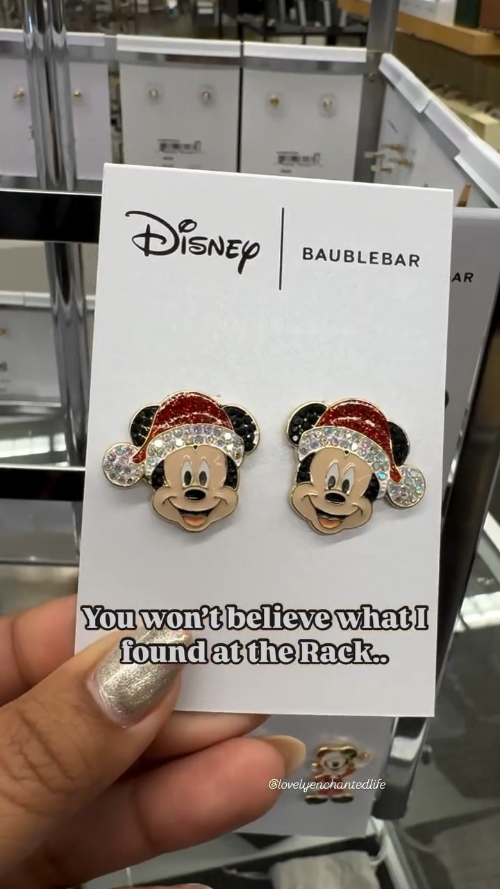 Friends, hurry on over to the Nordstrom Rack TO-DAY. They have all the Disney Christmas Baublebar 🤩

#disney #christmas #disneystyle #christmasjewelry #mickey #disneyfinds #disneybaublebar #disneyblogger #holidays

#LTKSeasonal #LTKFindsUnder50 #LTKHoliday