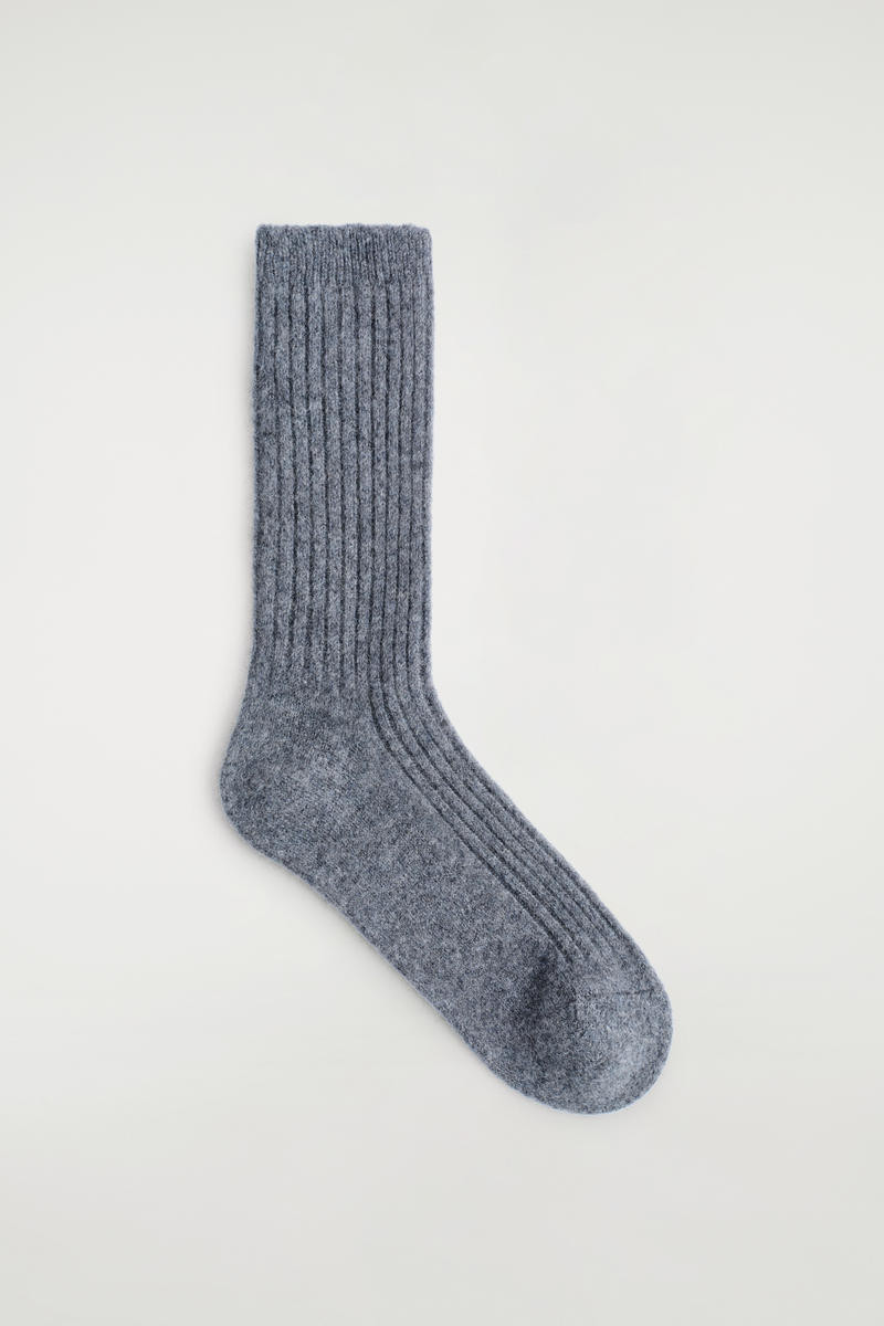 Gerippte Kaschmirsocken | COS (EU)