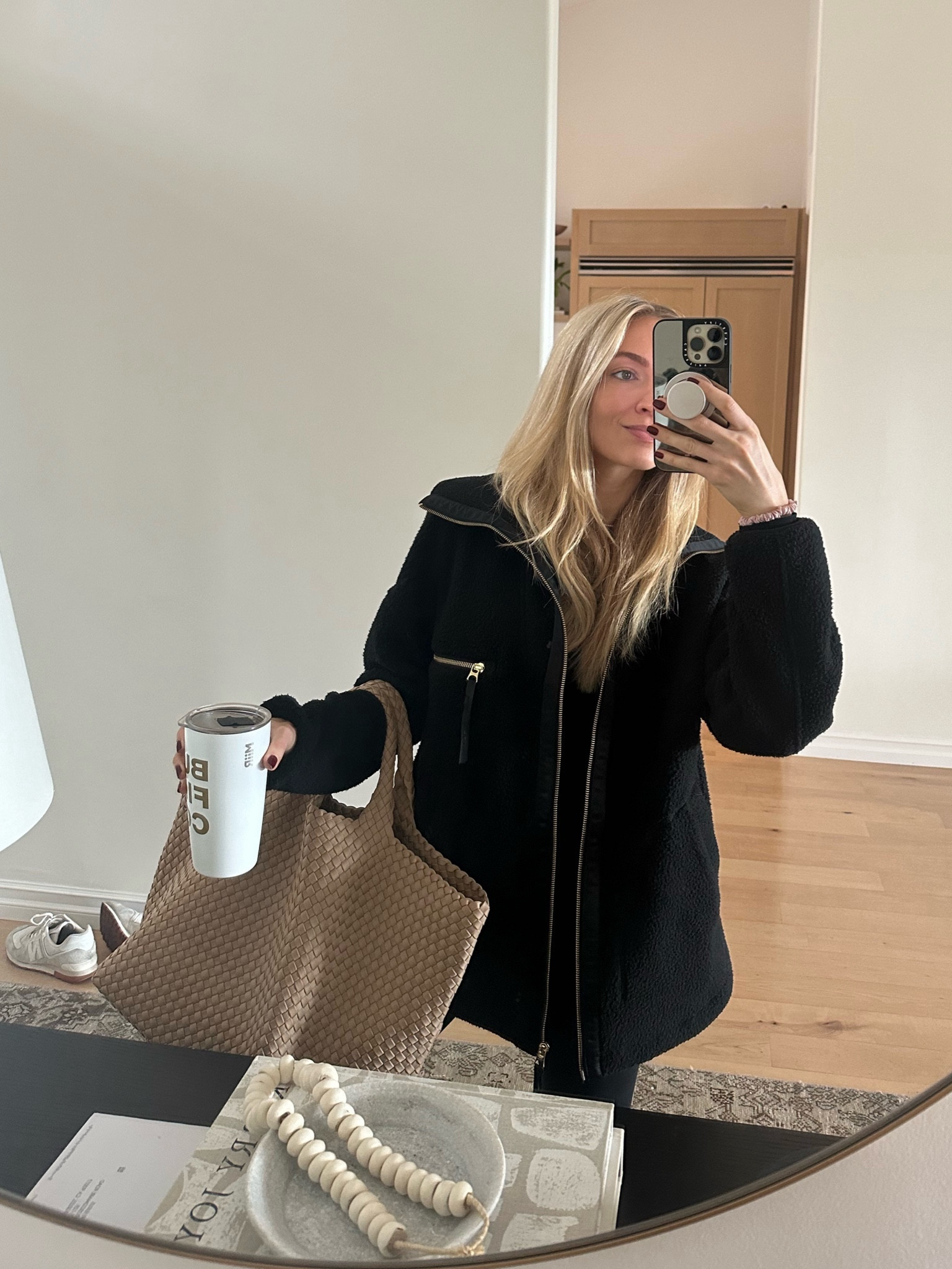 AM workout let’s do this 👟💦 (but cozy first) 

The Sherpa jacket runs a little boxy and oversized, this is a size XS. 

Sizes worn here:
Jacket XS
Top XS
Bra XS
Leggings XS
Bag L

#LTKfitness #LTKitbag #LTKCyberWeek