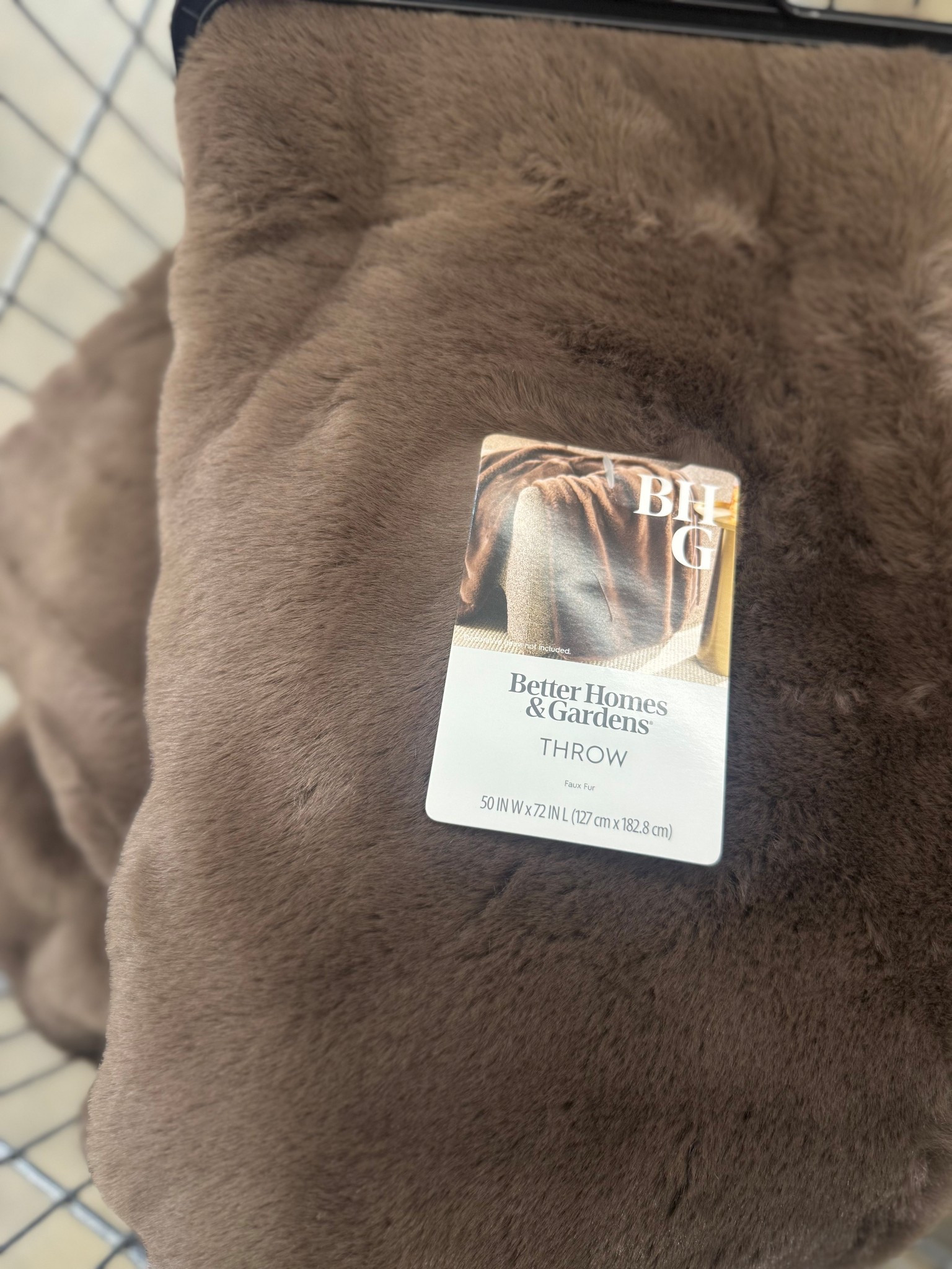 The softest blanket for under $25!! And it’s huge 

#LTKHome #LTKGiftGuide