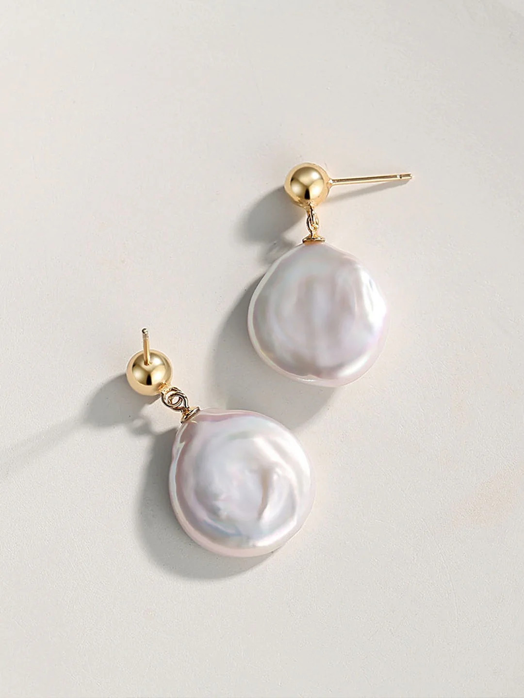Luna Disc Earrings | 18k Gold Jewelry by Apelila | Apelila Jewelry