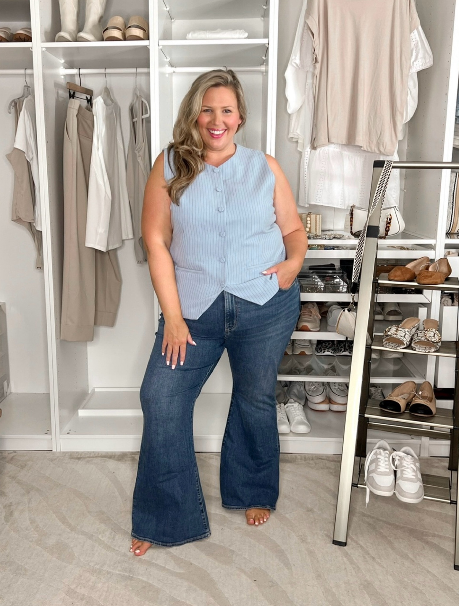 In love with these high rise flares, size up two! I’m in the 36 (22)! This button up vest is so fun, it fits great in the XXL. Abercrombie is in the LTK fall sale happening now!

Plus size outfits, plus size finds, abercrombie favorites, ltk fall sale 

#LTKPlusSize #LTKFallSale