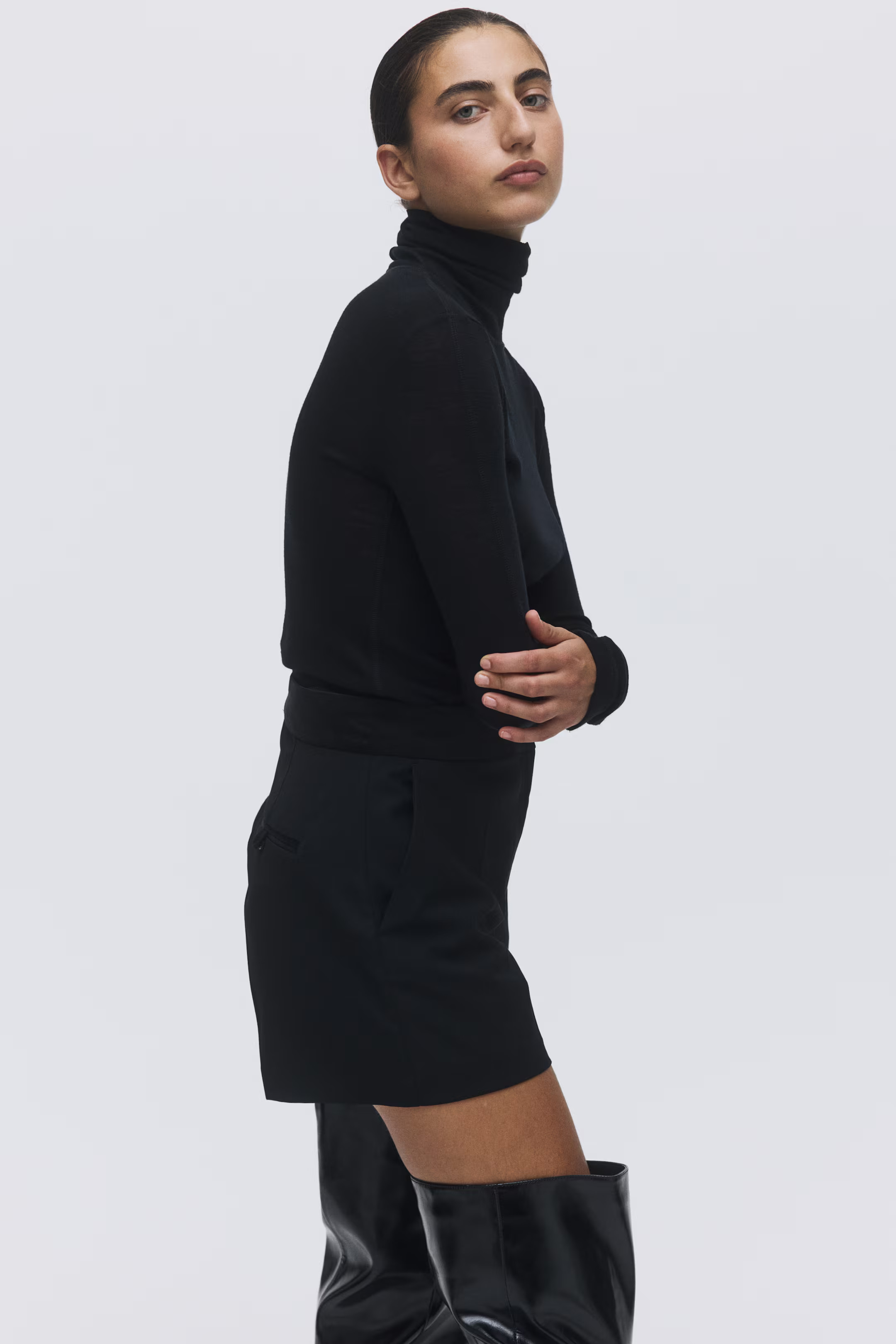 Elegante Shorts mit hohem Bund - Schwarz - Ladies | H&M AT | H&M (DE, AT, CH, NL, FI)