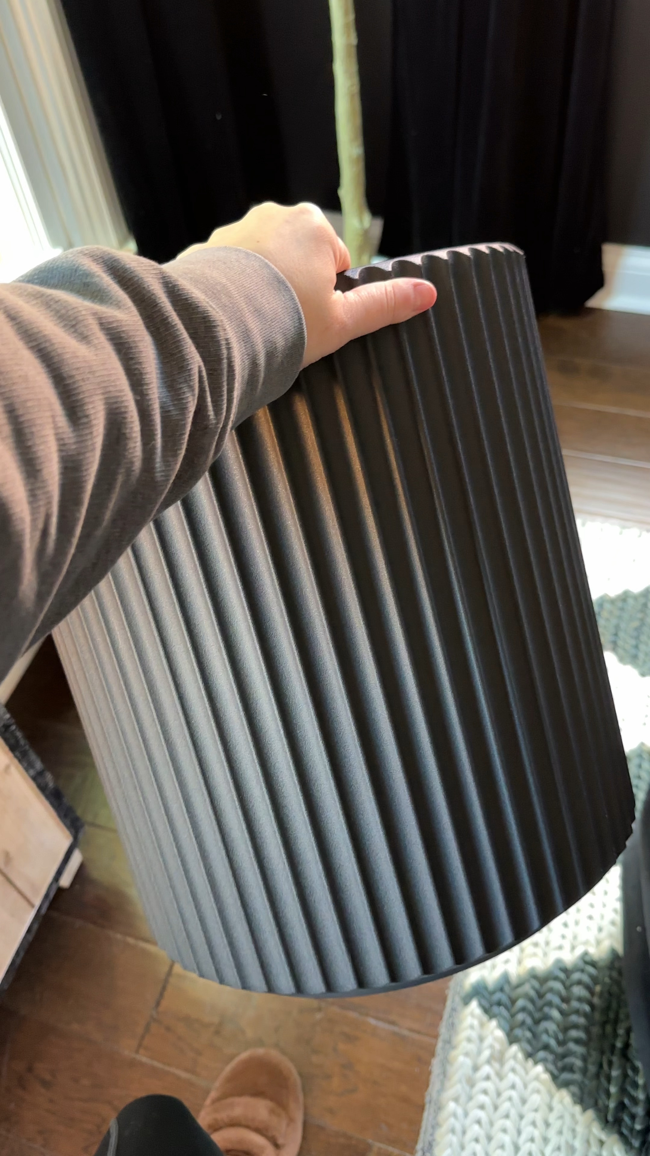 NEW 16in modern outdoor/indoor planter! Also comes in 12in!

#LTKSeasonal #LTKFindsUnder50 #LTKHome