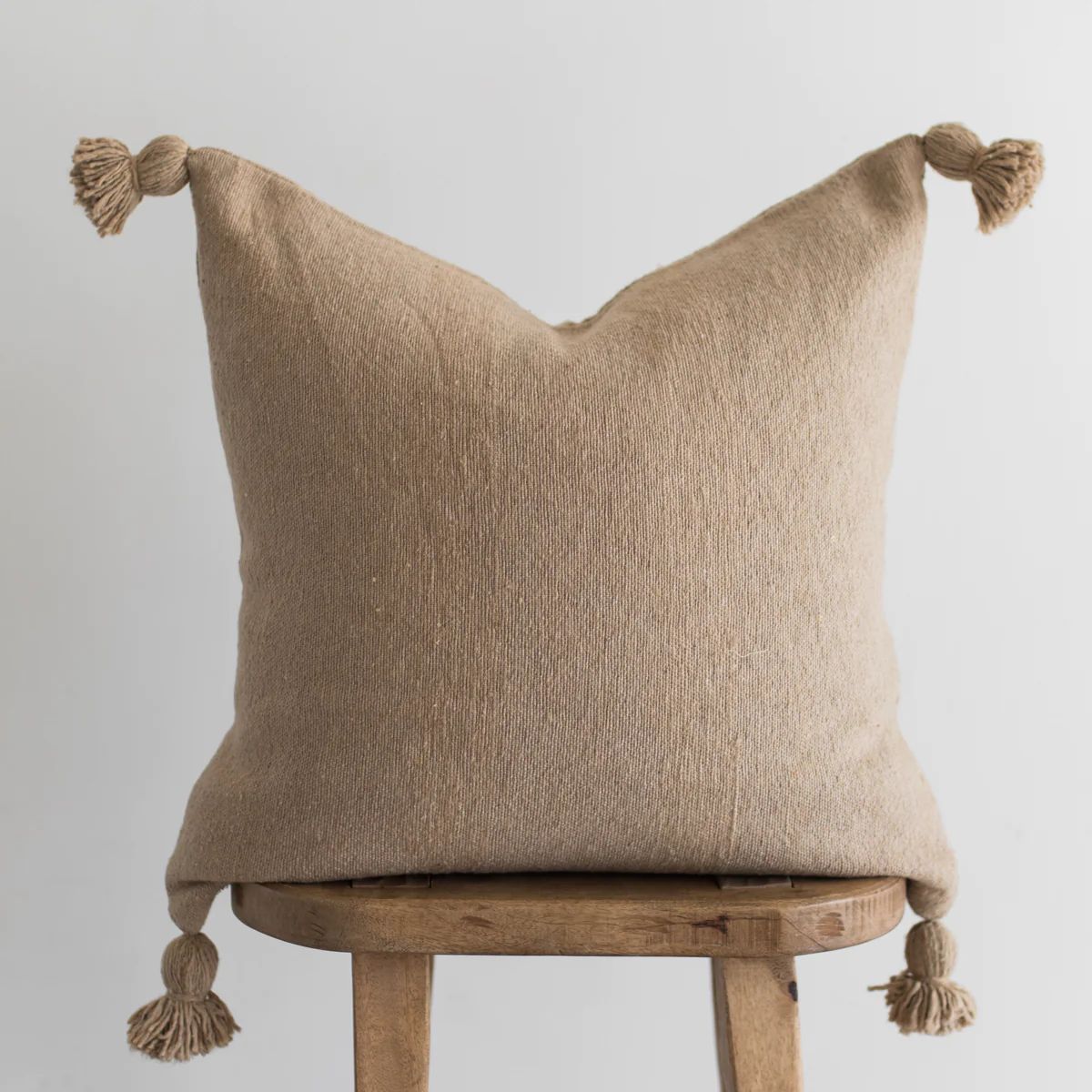Wes - 22" | 26" Moroccan Pillow Cover | Woven Nook