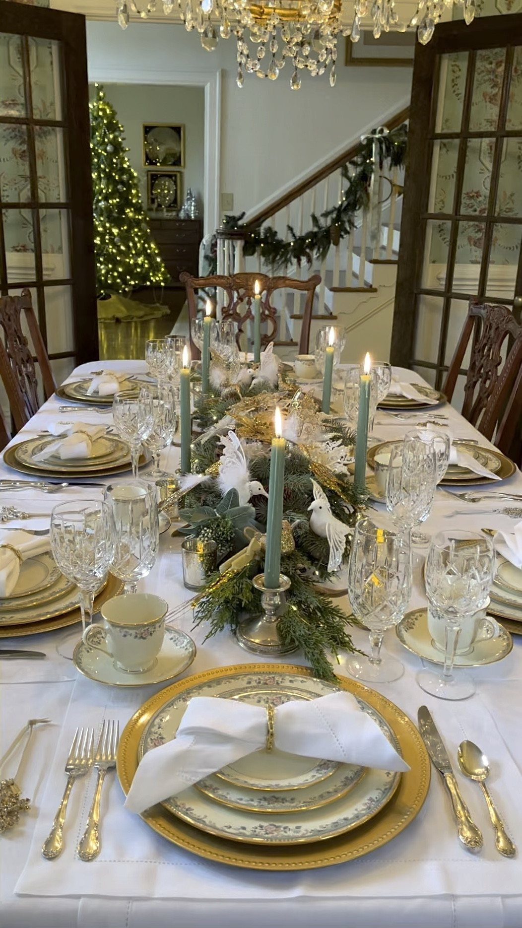 Neutral and Green Christmas Tablescape
🎄✨🎄✨🎄

#LTKSeasonal #LTKHoliday #LTKhome