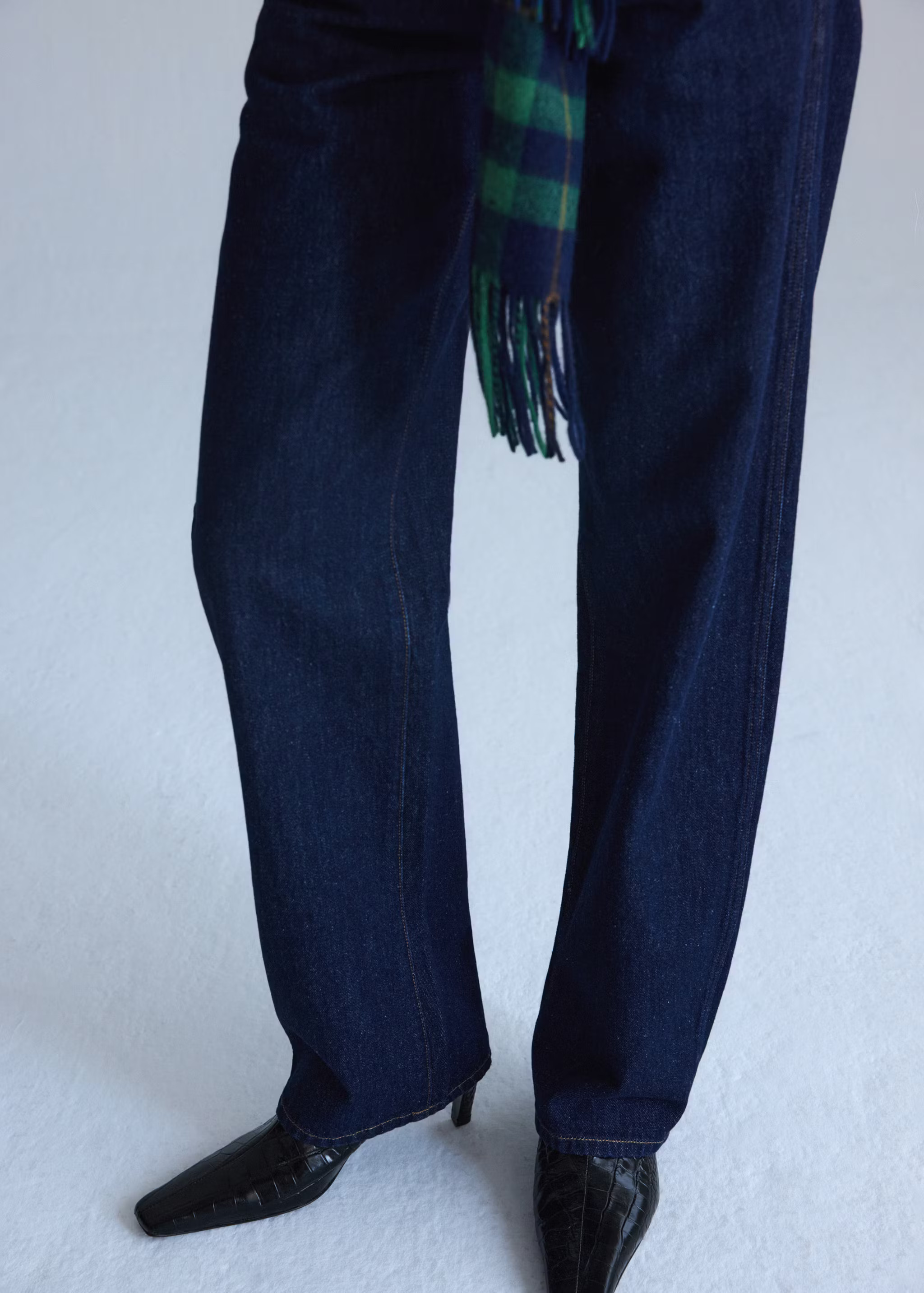 Low-rise balloon jeans | MANGO (UK)