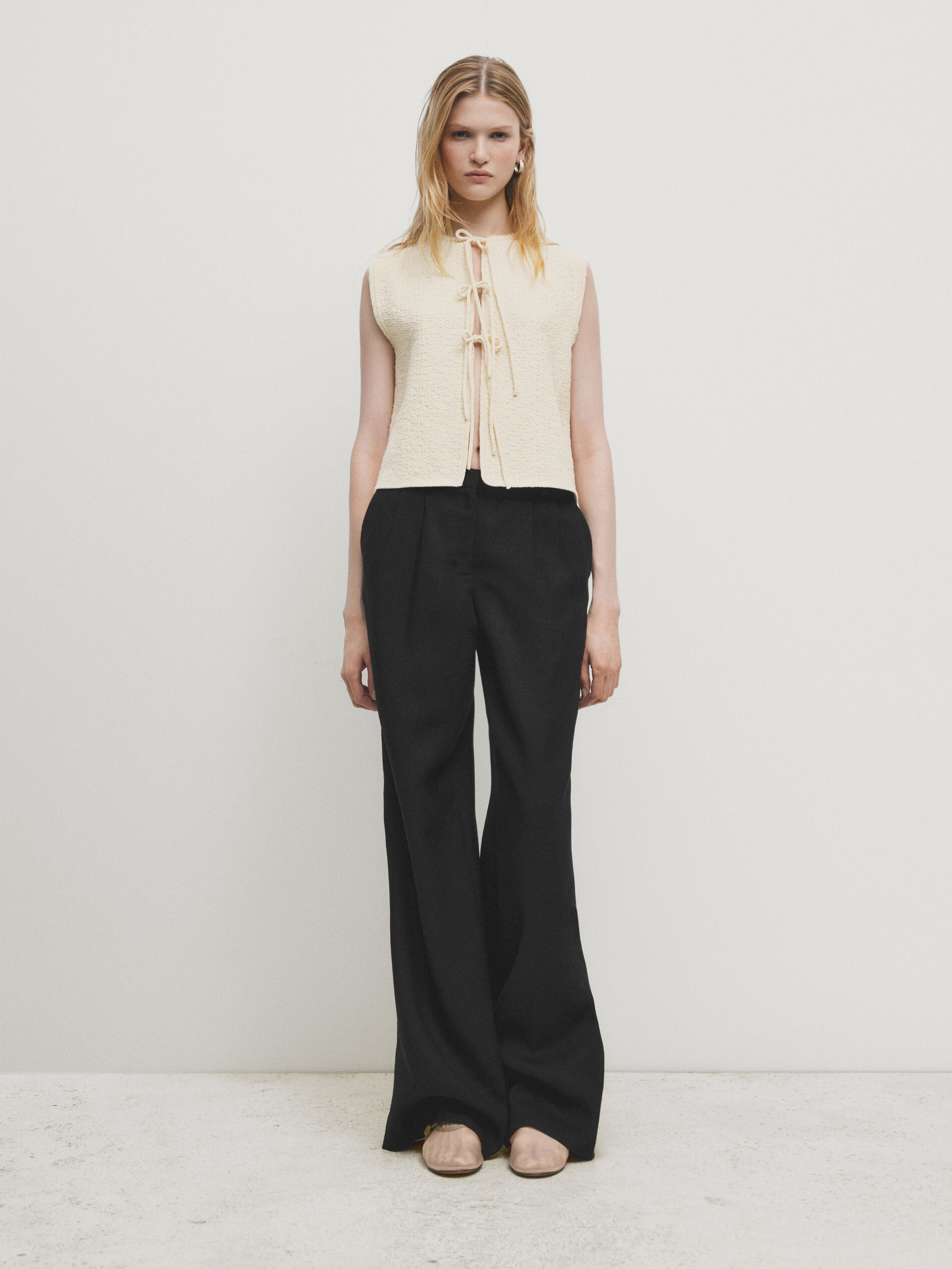 Knit vest with crew neck and tie details | Massimo Dutti UK