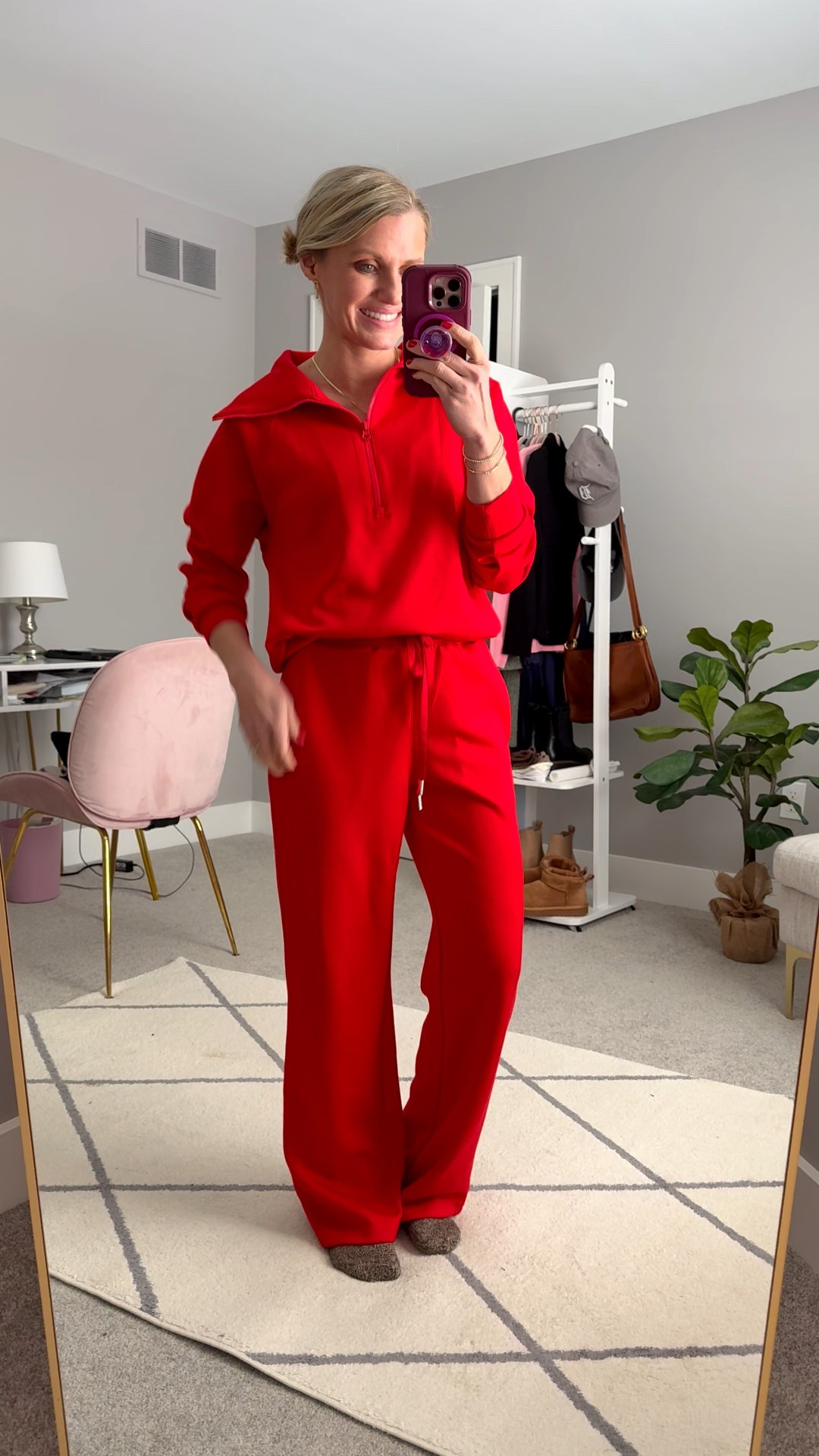 I just got in this red lounge set from Amazon! Just in time for Valentine’s Day! ❤️ I’m wearing an xsmall! 

#LTKootd #LTKPetite #LTKOver40