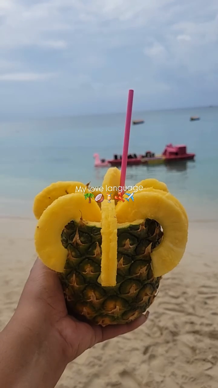 My love language✈️🦞🍹🥥🌴
#travel #instatravelling #foodie 
#vacay #traveladdict

#LTKdayinmylife #LTKPlusSize #LTKTravel