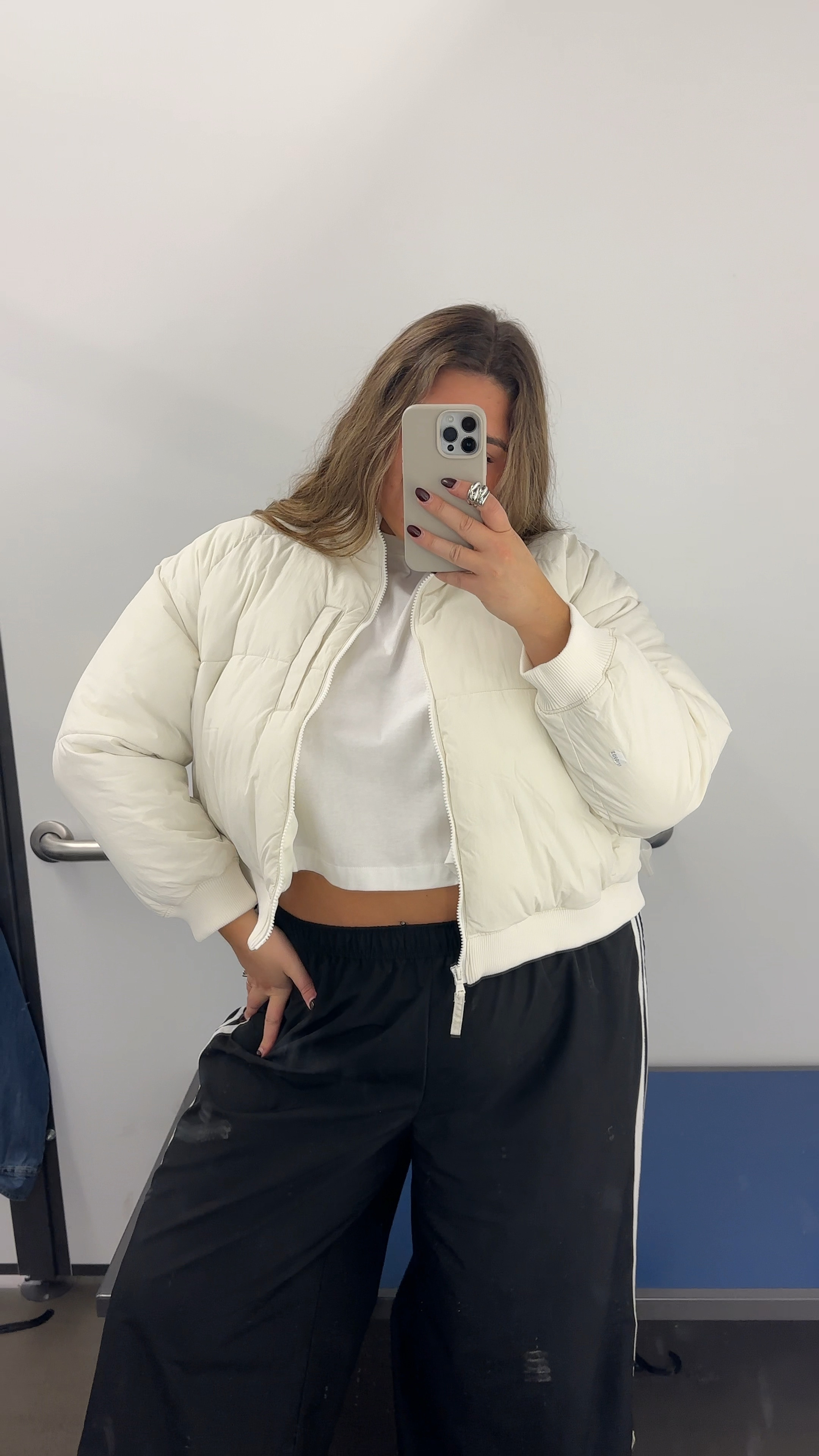 2X jacket 
2X white crop top 
4X pants 

#LTKVideo #LTKPlusSize #LTKStyleTip
