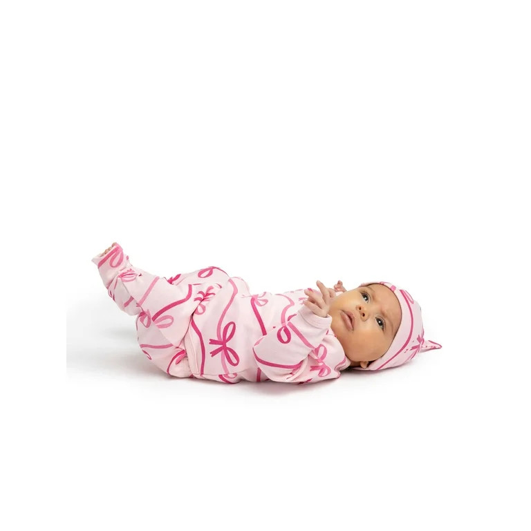 Paris Hilton x Monica + Andy Organic Cotton Baby 4 Piece Cuddle Box Gift Set, Sizes Preemie-0/3 M... | Walmart (US)