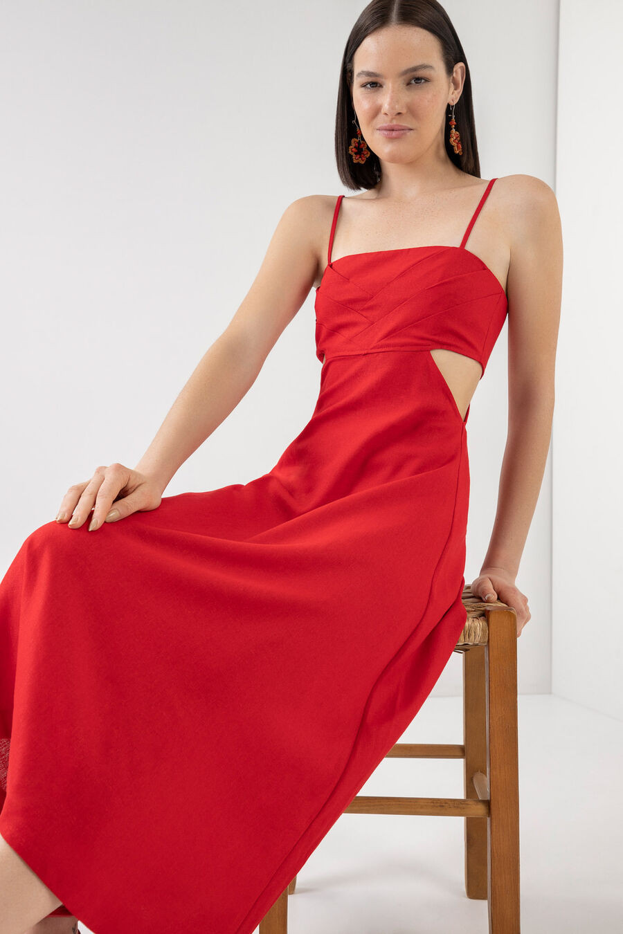 Vestido Midi em Linho com Pregas Busto | Lezalez (BR)