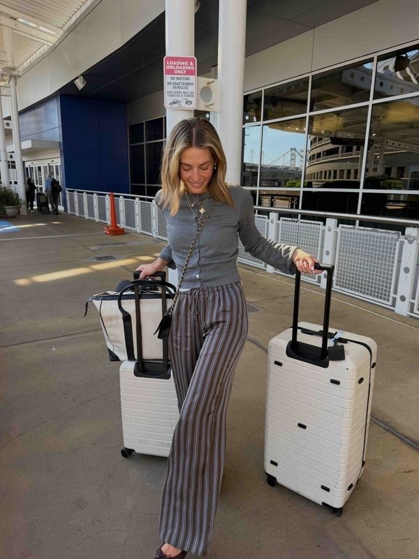 @jennikayne travel ootd