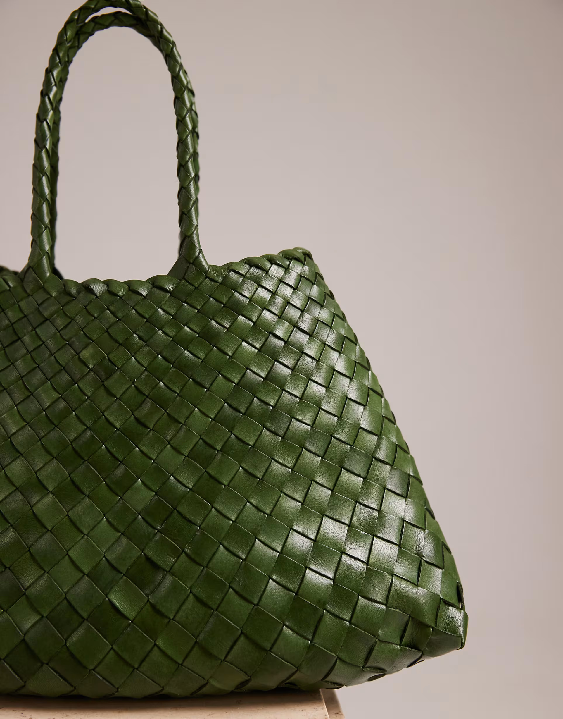 Dragon Diffusion santa croce small woven leather bag in leaf green | ASOS (Global)