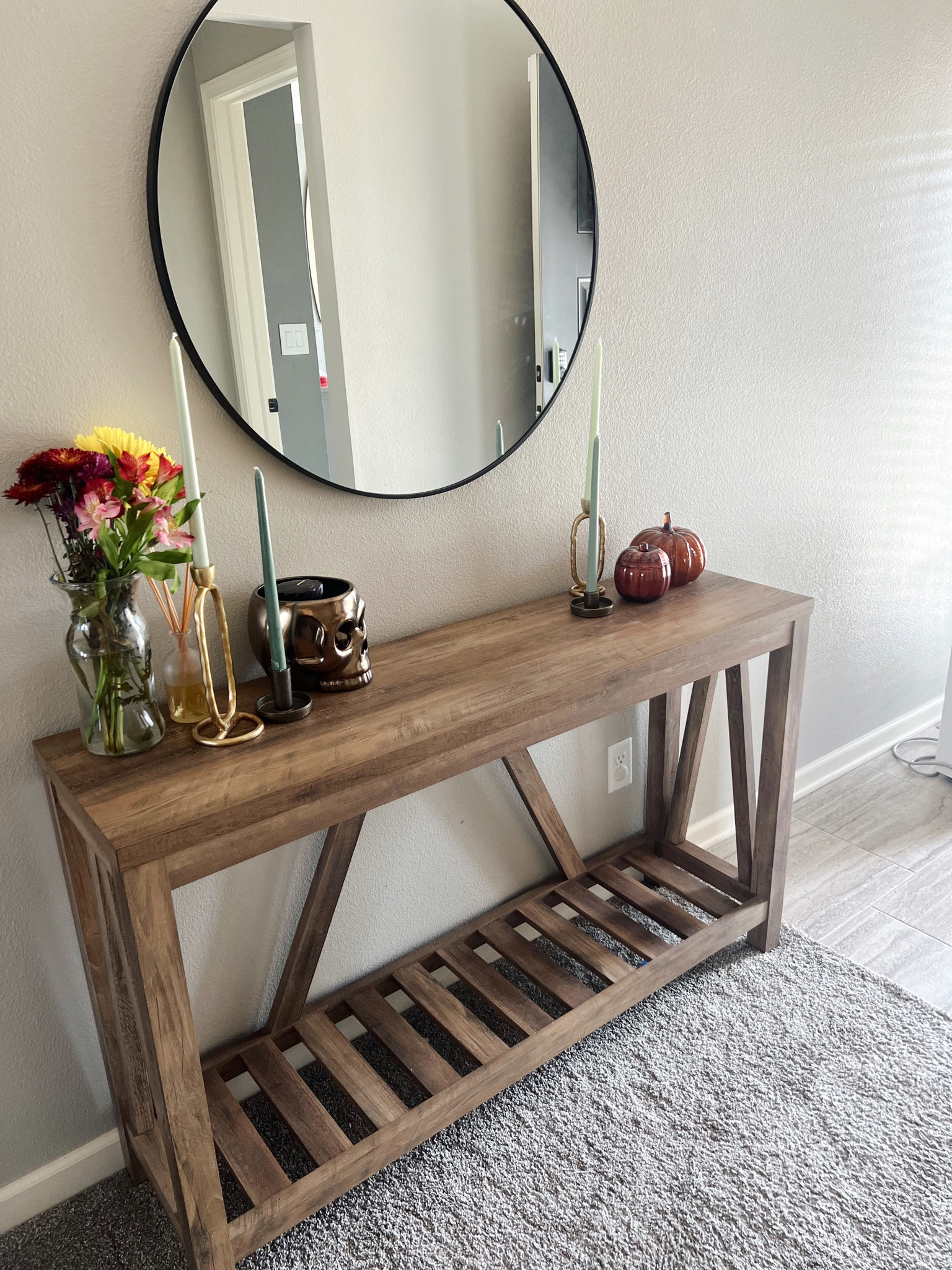 Fall decor - fall living room decor - fall entry way decor - Halloween decor - entry way table - fall coffee table decor - Target fall decor - Amazon fall decor - skull decor 
#LTKSeasonal #LTKHalloween #LTKhome
