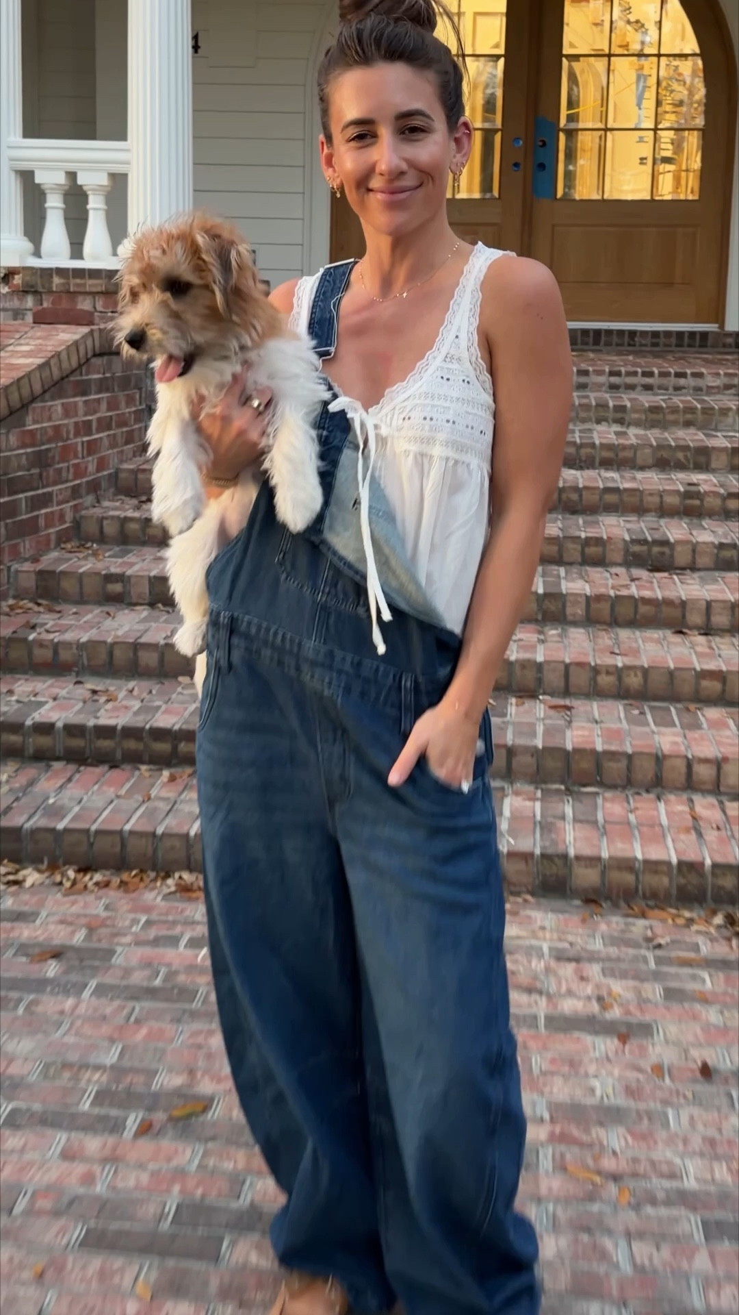 Comfy Walmart outfit 
Overalls  size XS
Tank size XS 

#WalmartPartner #WalmartStyle @WalmartStyle
