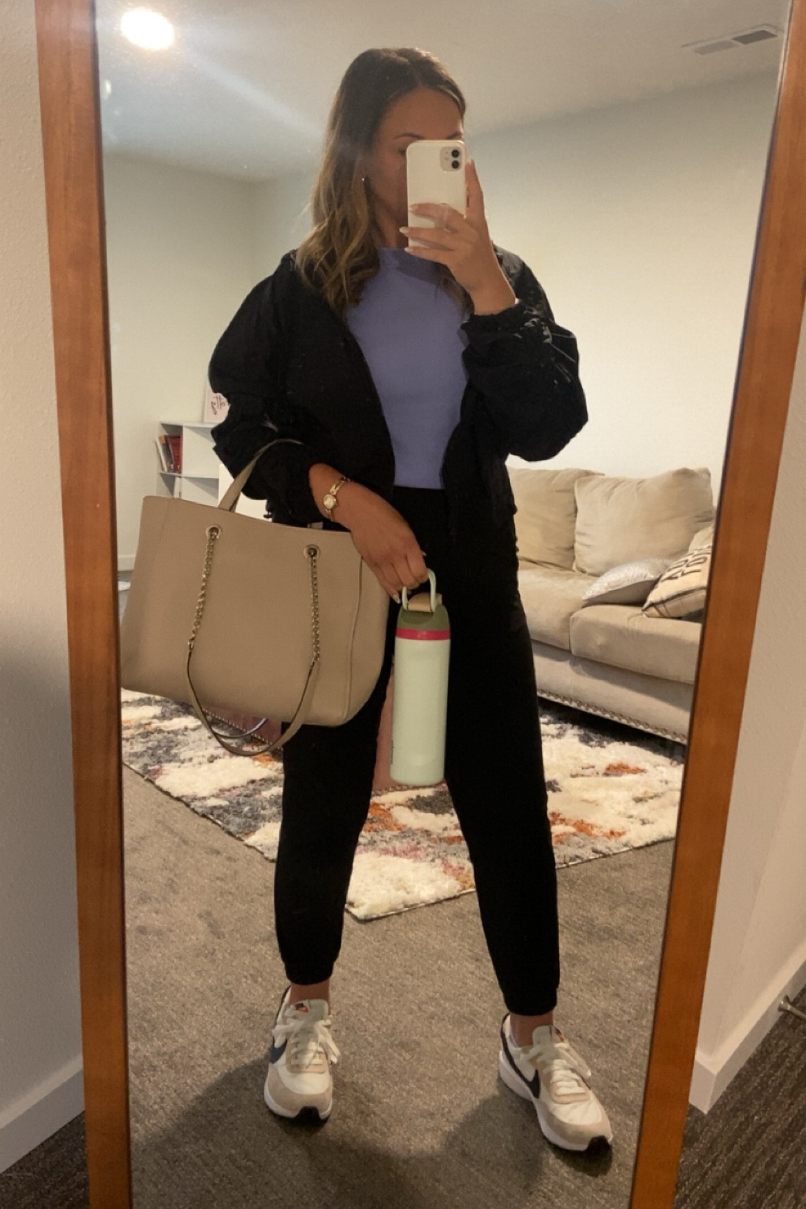 Comfy & casual outfit. Joggers & sneakers 💜

#LTKShoeCrush #LTKFindsUnder50 #LTKActive