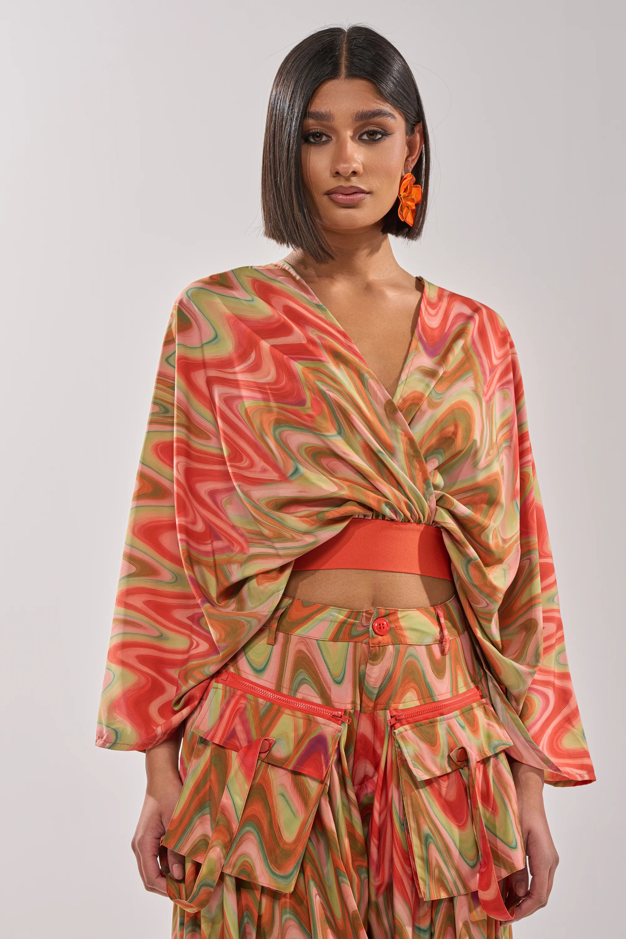 DRIFTING AWAY BLOUSE | AKIRA