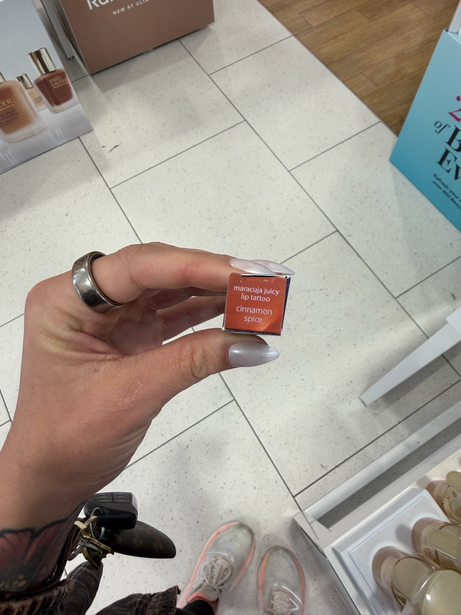 the tarte maracuja juicy lip tattoo in cinnamon spice is one of my favorite picks from today’s ulta 21 days of beauty sale! the dual ended stain and gloss makes it so easy to get a defined lip

#UltaBeauty #21DaysOfBeauty #BeautyDeals #MakeupFavorites

#LTKBeauty