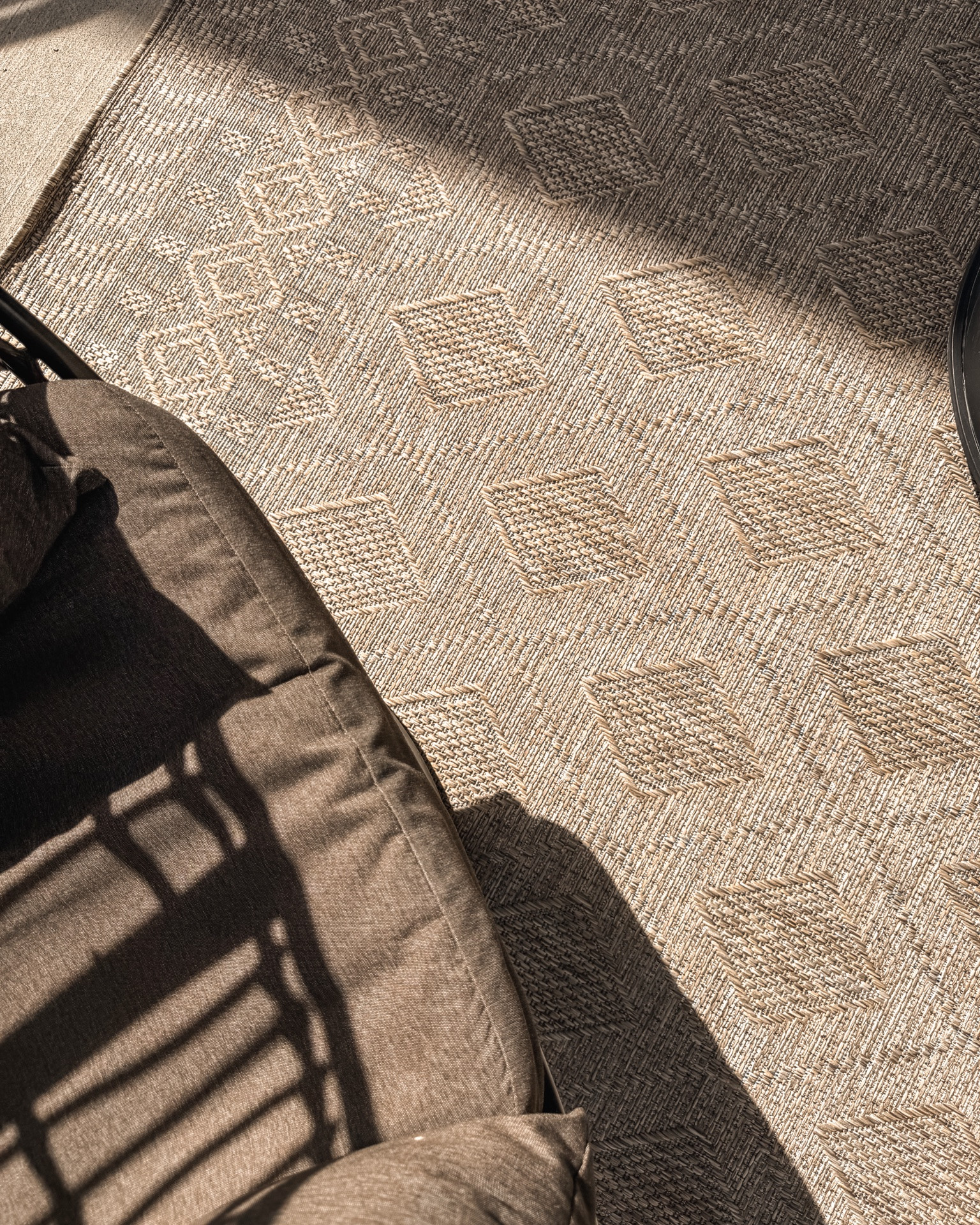 I replaced our last rug out here with this beaut from @loloirugs…

And it immediately elevated the space! The color, pattern, & texture is just SO GOOD! And it’s ON SALE for Memorial Day Weekend!!

@amberinteriors #amberlewisxloloi

Outdoor Rug | Patio Styling | Outdoor Decor | Porch Styling | Patio Furniture

#LTKHome #LTKSaleAlert #LTKSeasonal
