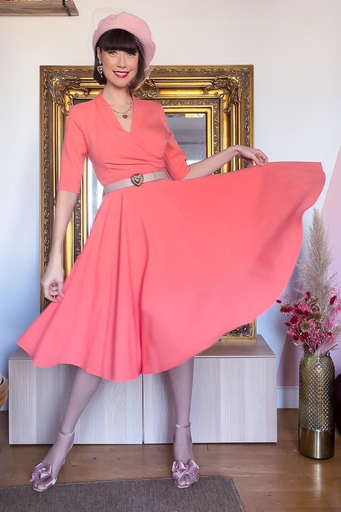 Spring style in Coral  & Pink 🌸

Dress : The pretty dress company
Béret : rose cherie paris
Earings : CelesteG
Necklace : Opale bijoux

#LTKunder50 #LTKSeasonal #LTKunder100