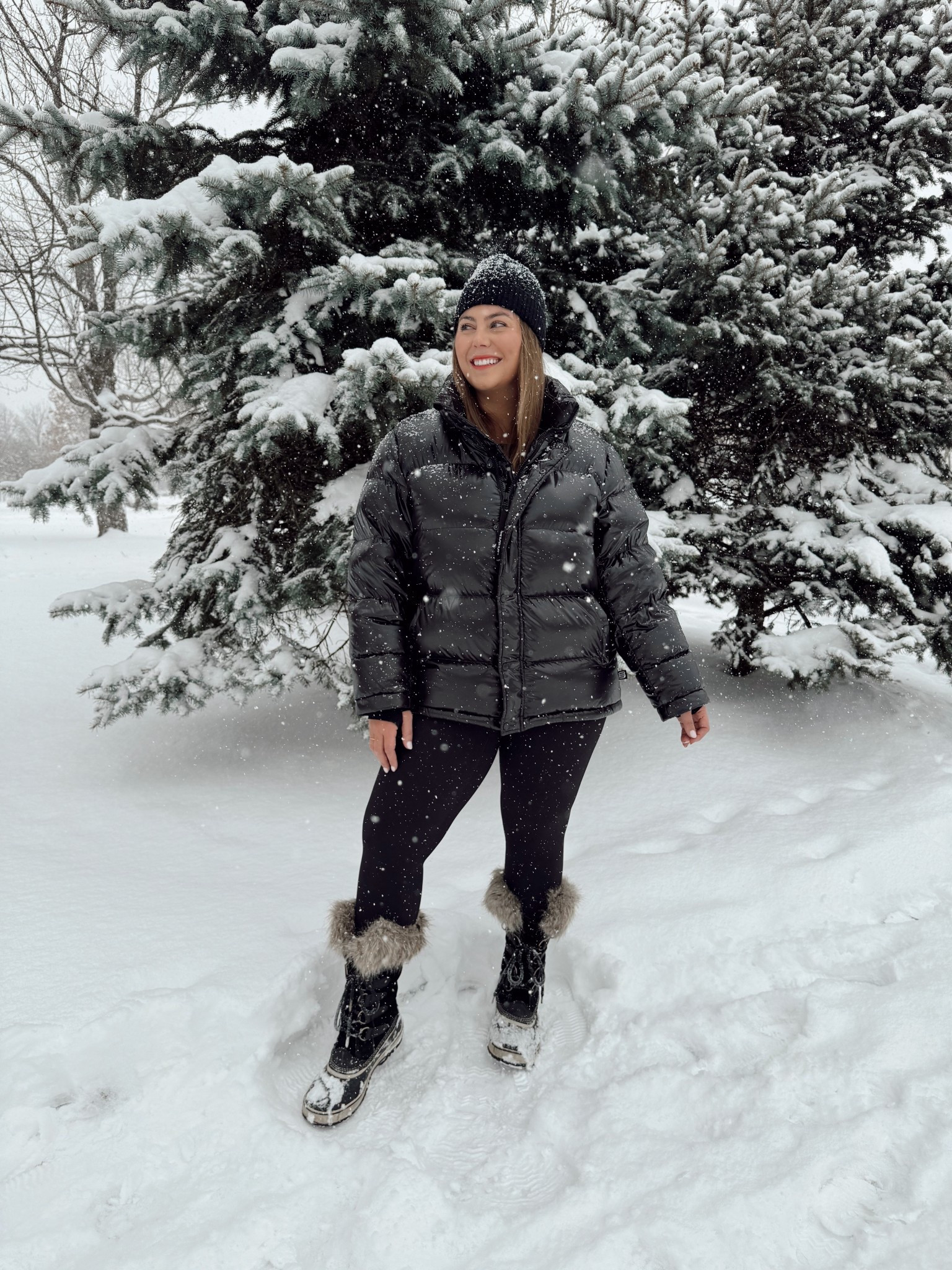 Wearing XL in puffer coat, 1X in leggings. Use CARALYN15 at Spanx. 

#LTKStyleTip #LTKSeasonal #LTKMidsize