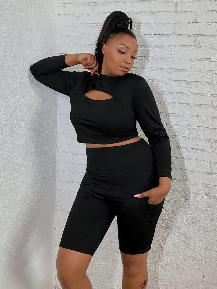 Plus Solid Cut Out Front Sports Tee & Biker Shorts | SHEIN