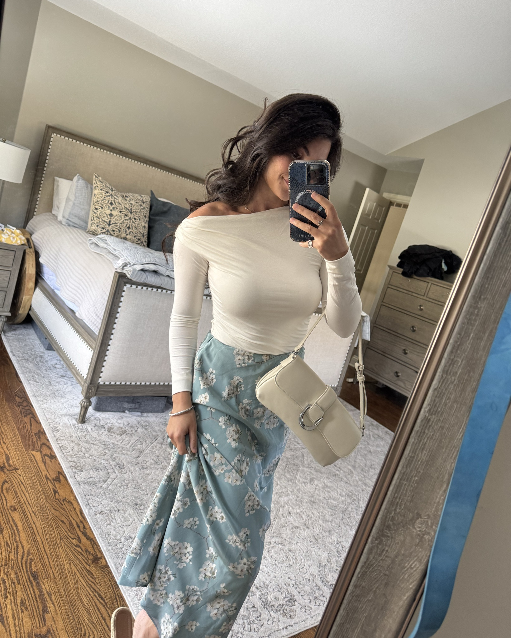 Spring is here & that means sunlight and floral skirts 🌻☀️🎀🩵☺️🌷 
This is my nana’s skirt, however I’ve linked various alternative options in various price points. Happy shopping! 

#LTKStyleTip #LTKGiftGuide #LTKSeasonal