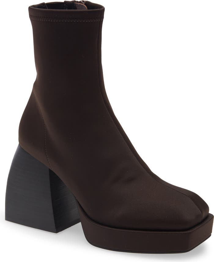 Dauphin Square Toe Boot | Nordstrom