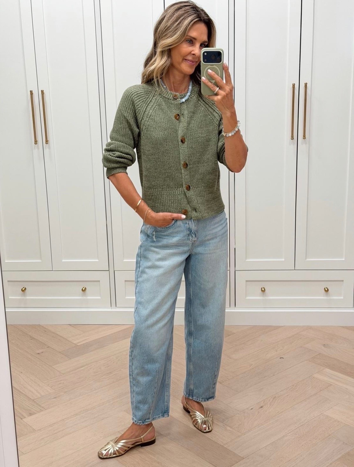 I’m 5’6’’
-cardigan wearing size S
-jeans TTS both from @Target

#LTKootd #LTKOver40 #LTKSeasonal