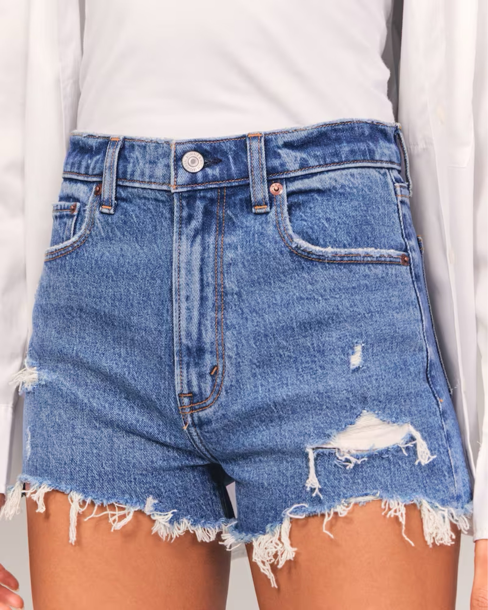 High rise mom shorts from Abercrombie - 25% off right now and an additional 15% off when you shop through my link!

#LTKSale #LTKsalealert #LTKstyletip