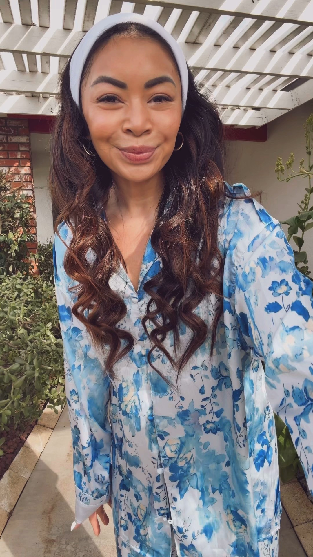 Wearing a medium in this pajama set 

#LTKOver40 #LTKdayinmylife #LTKTravel