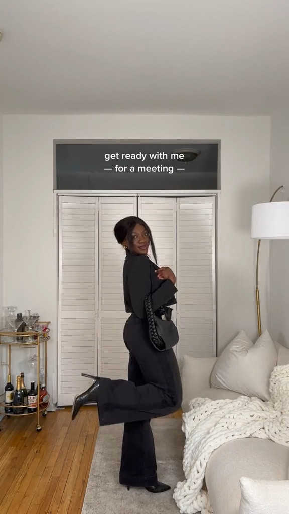 Work outfits, spring outfit ideas, nyc outfit, spring dress, maxi dress, floral dress, neutral outfit, easy outfit, spring outfit, outfit ideas, casual outfit, chic outfit, everyday outfit, lulus 

#LTKunder100 #LTKfit #LTKsalealert