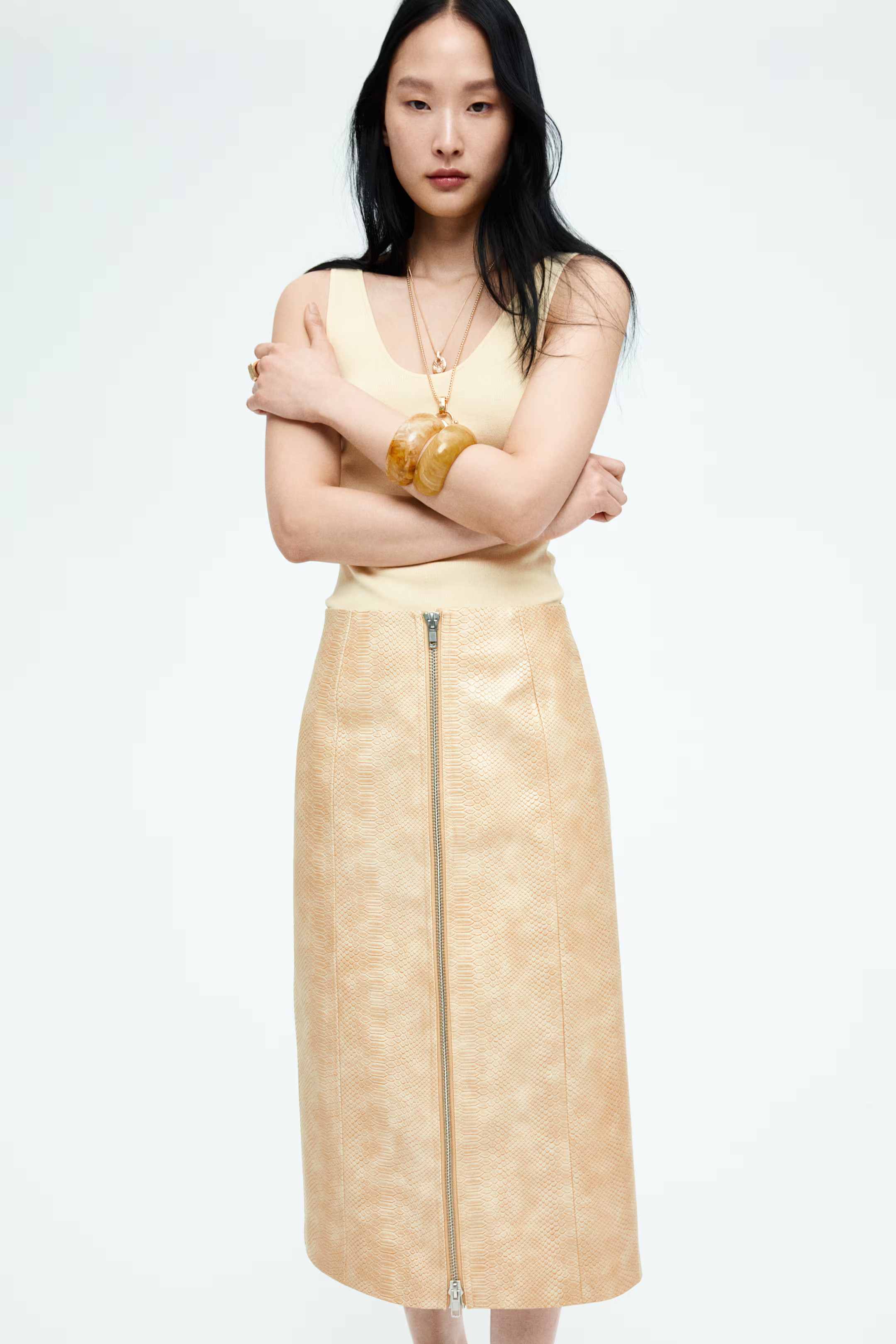 Beschichteter Rock mit Frontzipper | H&M (DE, AT, CH, NL, FI)