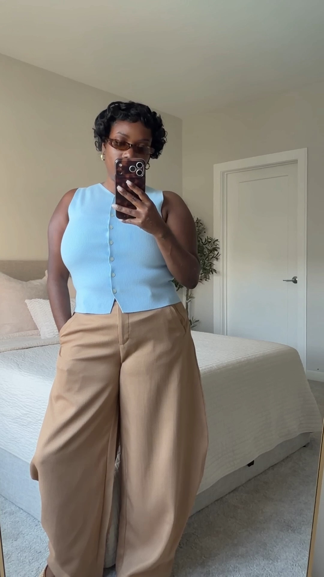 Outfits for inverted triangle body

#LTKSeasonal #LTKootd #LTKMidsize