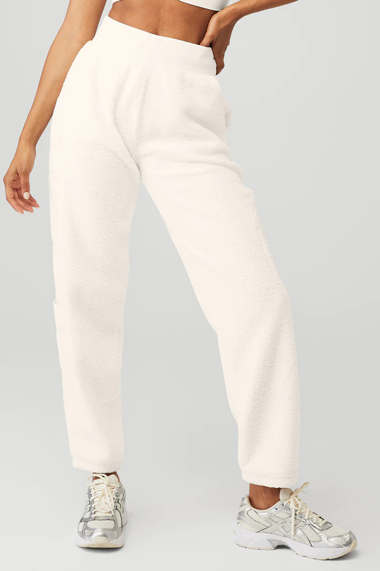 Micro Sherpa High-Waist Solstice Sweatpant - Ivory | Alo Yoga (US)