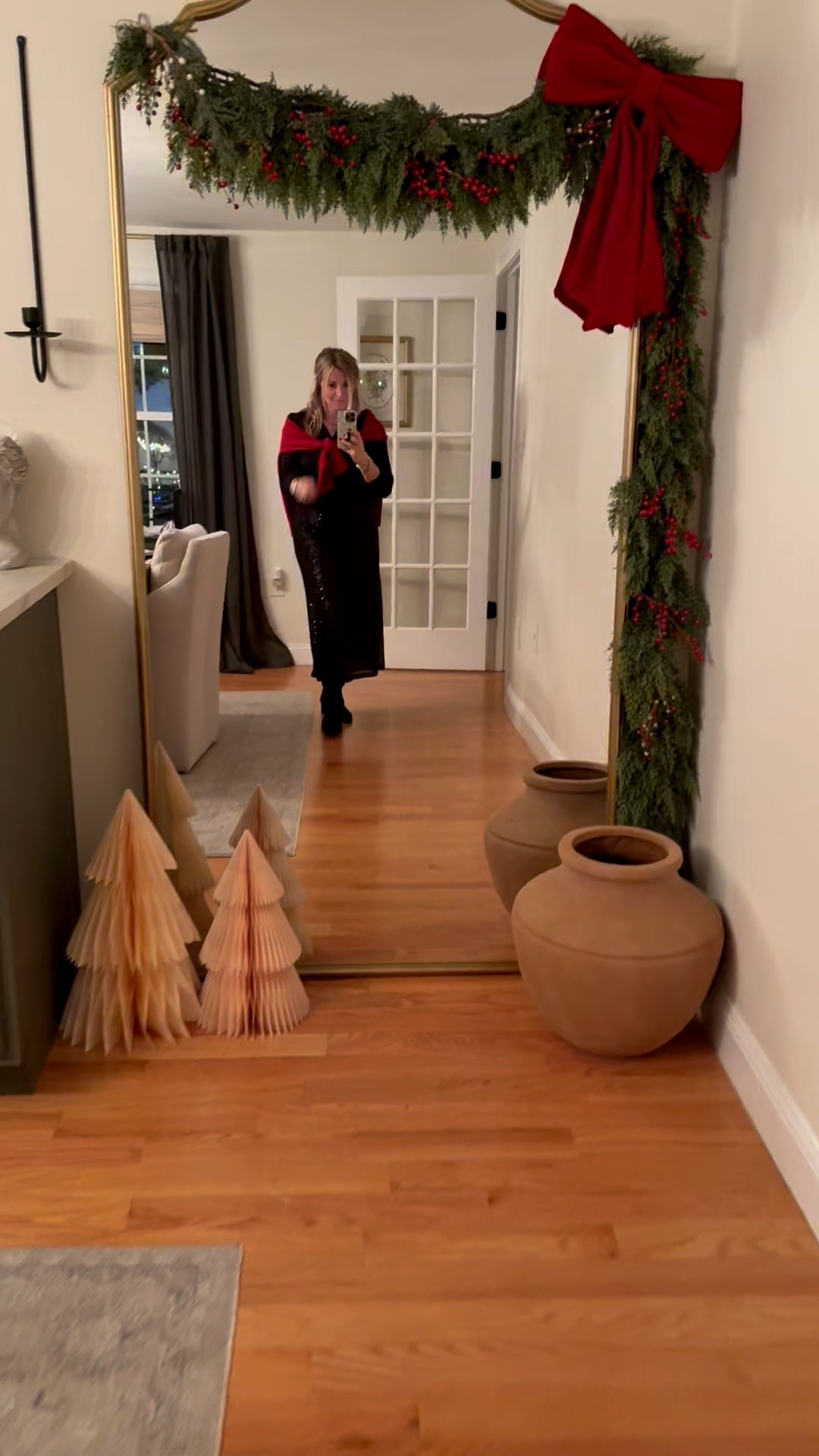 Sparkle skirt Christmas outfit 

#LTKHoliday #LTKootd #LTKgrwm