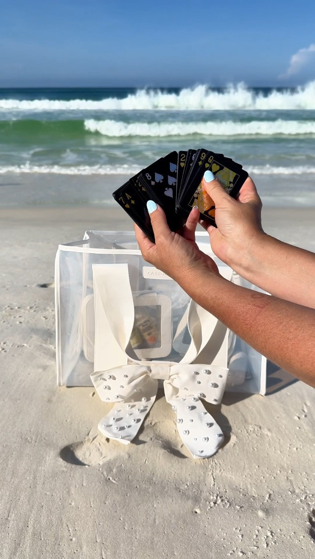 Beach Essentials You Absolutely  Need  | Amazon (US)