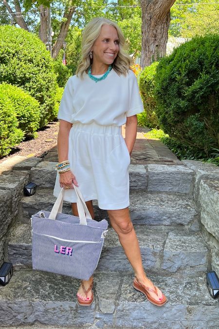 Nothing I don’t love about this dress!!! Wearing a small. Use code LISAXSPANX for 10% off and free shipping 

Use COAST20 on Allie + Bess 
Use COAST for 15% off shoes 

Use LISA10 on cute insulated tote bag 


#LTKStyleTip #LTKOver40 #LTKFindsUnder50
