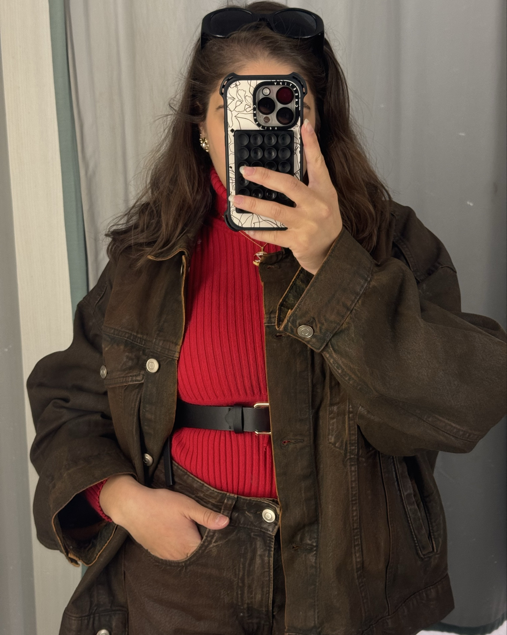 The matching brown set from H&M ! Love these pieces because they look so good together and separate. The brown jacket is out of stock so I linked something similar to it !  🤎 #brown #hm

#LTKHoliday #LTKCyberWeek #LTKSeasonal