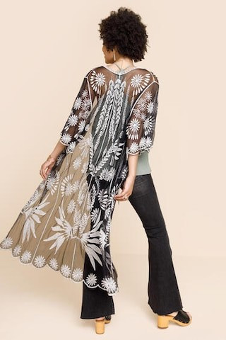 Jessa Contrasting Lace Kimono - francesca's | Francesca's