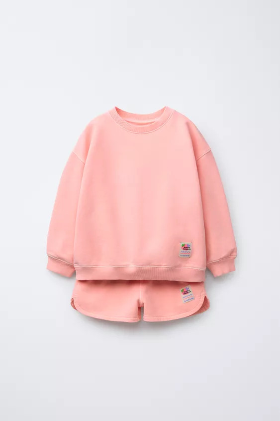 PLAIN SWEATSHIRT AND BERMUDA SET WITH LABEL Chalk pink Light lime green Light mauve | Zara US