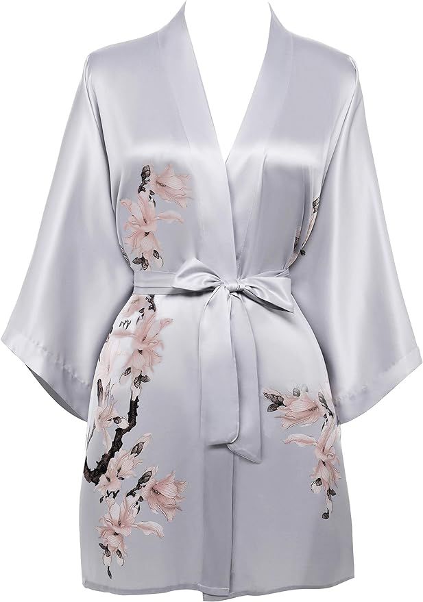 BABEYOND Kimono Robe Cover up Short Satin Floral Kimono Blouse Loose Bachelorette Party Robe | Amazon (US)