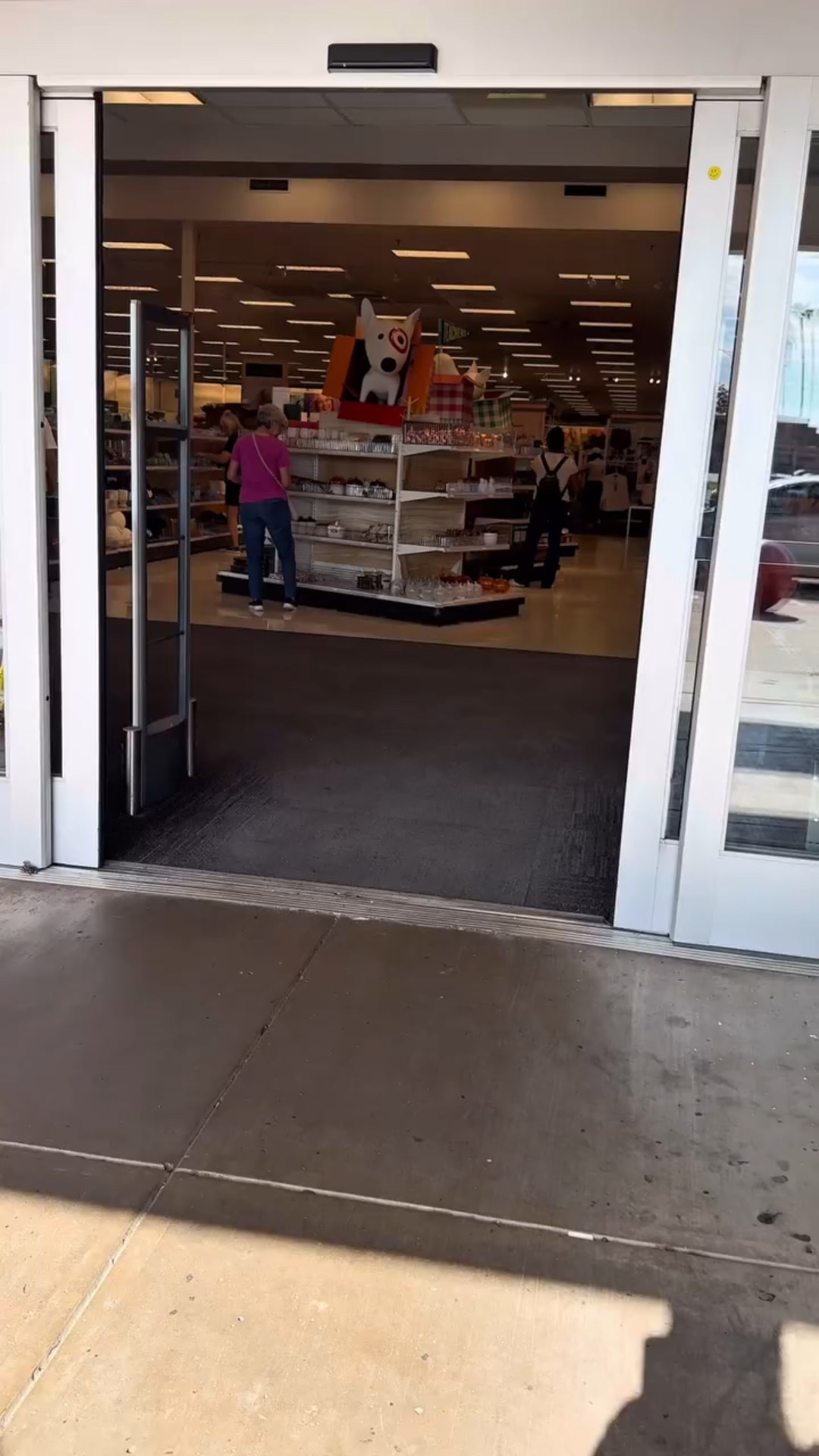 Irritaciones, Alergias y hasta migrañas pueden estar ocasionadas por usar pads o tampones sintéticos. ✨ aquí les dejo que buscar al momento de comprar estos productos.

#pads #healthy #healthytip #healthyliving #healthylifestyle #salud #saludable #sintoxicos #healthcoaching #healthcoach #rgv #rgvlife #rgvblogger #instagood #instalike #latina #instamood #brownsville #target