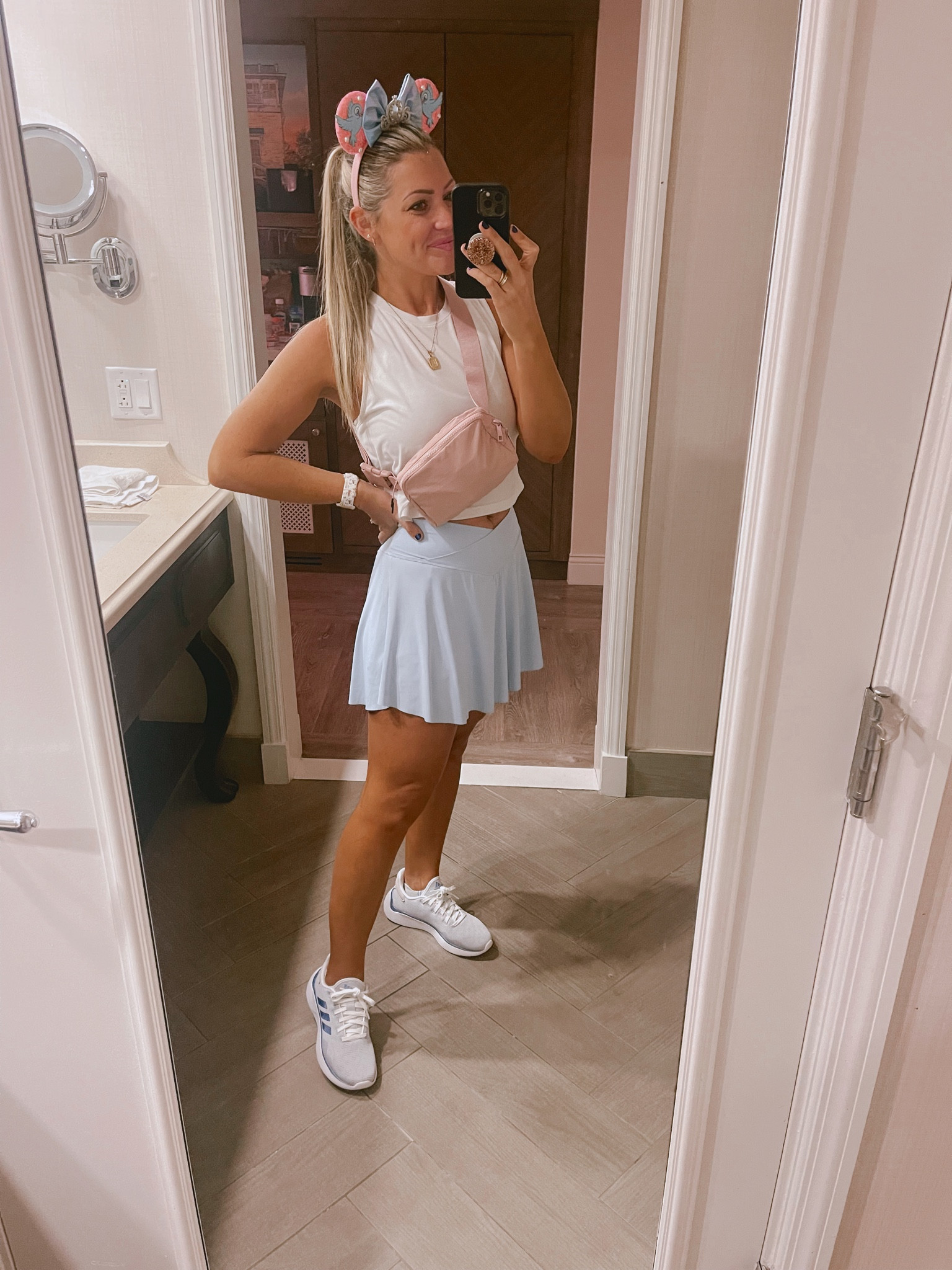 Disney OOTD! Everything’s true to size (small) 